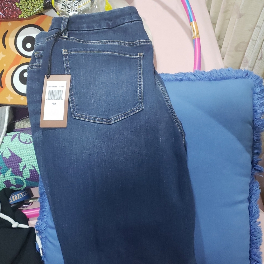 Slim Bootcut Jeans